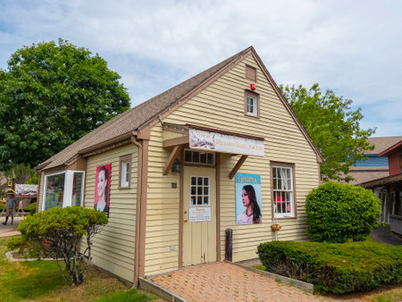 Historic shop in Old Mystic Village in summer in village of Mystic, town of Stonington, Connecticut CT, USA.のeditorial素材