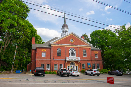Bemis Hall at 15 Bedford Street in historic town center of Lincoln, Massachusetts MA, USA. Now this building is Lincoln Council On Aging.のeditorial素材