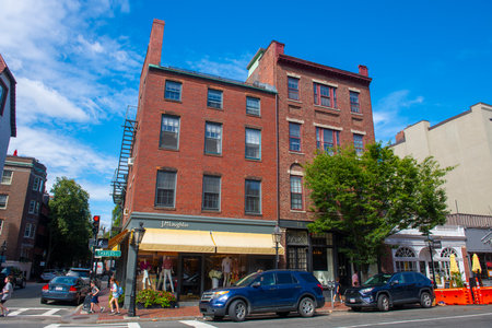 Historic commercial buildings at 34 Charles Street at Chestnut Street in Beacon Hill district, city of Boston, Massachusetts MA, USA.のeditorial素材