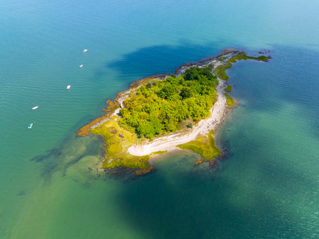 Raccoon Island aerial view in summer in Houghs Neck in city of Quincy, Massachusetts MA, USA. This island belongs to Boston Harbor Islands National Recreational Area.の写真素材