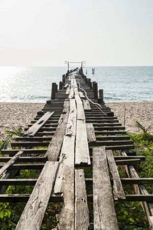 wooden fisherman bridge, pang-nga Thailandの写真素材