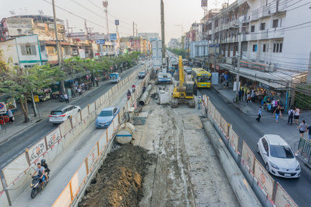 BANGKOK, THAILAND - March 5, 2017 : Traffic on Phahon Yothin Road under construction BTS green line in Bangkok Thailand.のeditorial素材