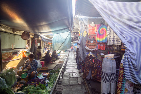 Samut Sakhon, Thailand-November 15, 2020: vendor in Hoop Rom Market is a local market in Samut Songkhram Province, amazing-Thailand.のeditorial素材