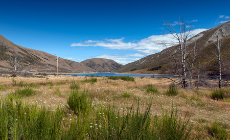 Lake Lyndon, on the Arthurs Pass, Southern Alps, South Island of New Zealand. Korowai-Torlesse Tussocklands Parkの写真素材