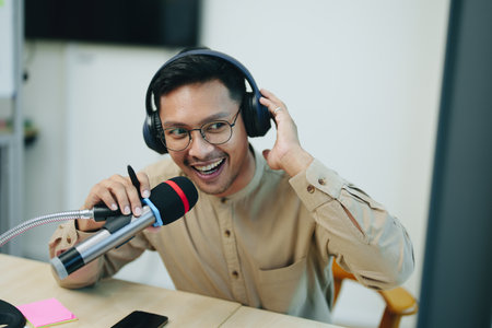 podcast, content business in social media consulting on business investment and financial planning, inspiring new entrepreneurs. SME concept.の写真素材