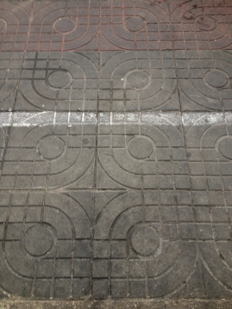 Old deco tile style floor cover patternの素材
