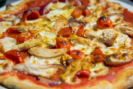 Chicken and pepper pizzaの写真素材