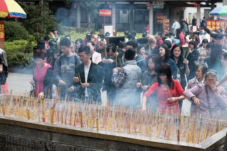 Guangzhou,China - Feb,21,2015:In chinese new year more people go to temple and pray.のeditorial素材