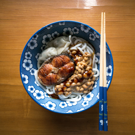 natto udon noodleの写真素材