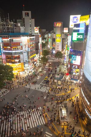 tokyo,japan - oct,8,2018:Shibuya crossroad is the one of the most peoples walking road in world.のeditorial素材