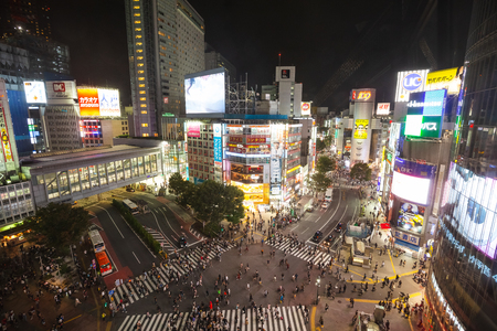 tokyo,japan - oct,8,2018:Shibuya crossroad is the one of the most peoples walking road in world.のeditorial素材
