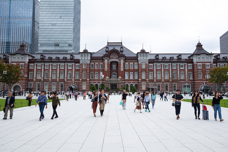 tokyo,japan - oct,8,2018:The tokyo railway station is the landmark in this city,many peoples came here to tourism.のeditorial素材