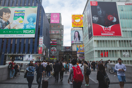 osaka,japan - oct,16,2018:shinsaibashi shopping street is the famous place in osaka japan.のeditorial素材