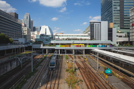 tokyo,japan - oct,10,2018:shinjuku railway station in tokyo japan.のeditorial素材