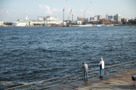 people fishing in yokohama japanの写真素材
