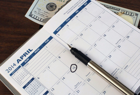 Calendar with April 15th circledの写真素材