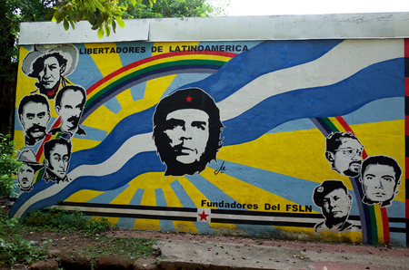 7TH SEPTEMBER 2014, LEON, NICARAGUA - A Sandinista mural of various revolutionaries in Leon showing the strong socialist history of the townのeditorial素材