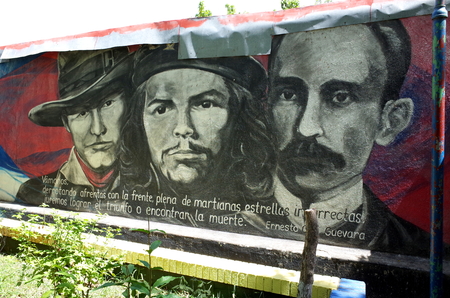 25TH AUGUST 2014, ESTELI, NICARAGUA - A Sandinista mural of famous socialist revolutionaires in Esteli showing the strong socialist history of the townのeditorial素材