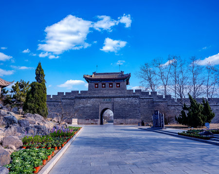 Ninghai City is an important component of the military defense system of Shanhaiguan, and is a relatively complete and large-scale Ming Dynasty military camp in China. This city isのeditorial素材