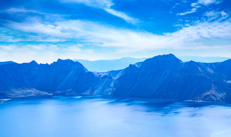 In early autumn, the Tianchi Lake in Changbai Mountain presents the most beautiful sceneryの写真素材