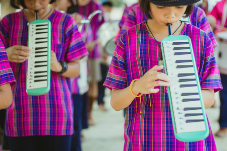 KANCHANABURI THAILAND - FEBRUARY 20 : Unidentified students
practice the marching band on february 20,2018 at Wat Krang Thong School in Kanchanaburi, Thailandのeditorial素材