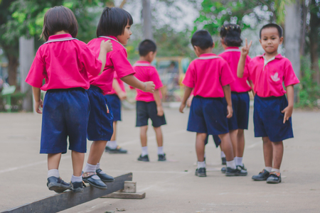 KANCHANABURI THAILAND - FEBRUARY 23 : Unidentified kids exercise in the morning before class on february 23,2018 at Wat Krang Thong School in Kanchanaburi, Thailandのeditorial素材