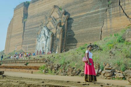 MINGUN-Myanmar, January 20, 2019 : Unidentified tourists come to visit and take photographs at the Ruined Mingun pagoda  (Unfinished pagoda in Mingun paya Temple) on january 20,2019 in Mingun, Myanmar.のeditorial素材