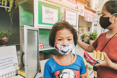 KANCHANABURI, THAILAND-MAY 15,2020: "THE PANTRY OF SHARING" Donation food pantry box or cupboard donate due to Coronavirus (COVID-19) crisis,Sharing campaign for Thai people at Tha Muang district.のeditorial素材