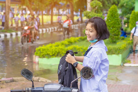 KANCHANABURI, THAILAND - JANUARY 1: Unidentified Asian tourists bathe and soak the body in warm mineral water for good health at Hindad Hotspring on january1, 2020 in Kanchanaburi, Thailand.のeditorial素材