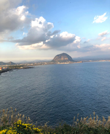 Jeju Island, sea, nature, water, landscape, Seongsan, Seongsan Ilchulbong, clouds, sky, blueの写真素材