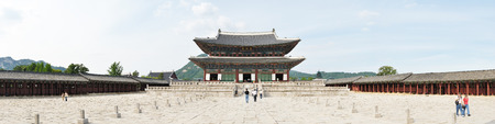 SEOUL, KOREA - SEPTEMBER 04, 2009: Panorama view of Geunjeongjeon in Gyeongbok Palace in Seoul, Koreaのeditorial素材