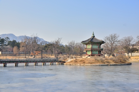 Hyangwonjeong in Gyeongbok palace in Seoul, Koreaのeditorial素材