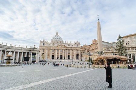 VATICAN, ITALY - JANUARY 27, 2010: view of Piazza San Pietro in Vatican.のeditorial素材