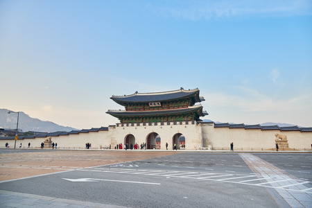Seoul, Korea - December 9, 2015: Gwanghwamun Gate. It is the main gate of Gyeongbokgung palace. it is also a landmark and symbol of Seoul's long history as the capital of Joseon dynasty.のeditorial素材
