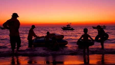 Happiness until the last lightの写真素材