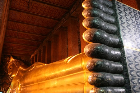 Reclining Buddha statue in Thailand Buddha Temple Wat Pho , Asian style Buddha Artのeditorial素材