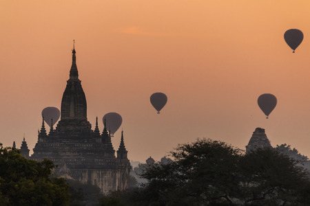 Balloon in baganの写真素材