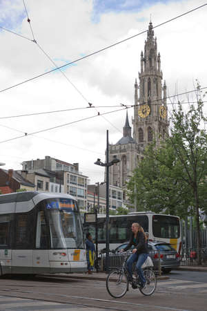 Antwerp, Belgium - June 16, 2017: City life on the Groenplaats, the Central Square of Antwerp, Belgium, with the Cathedral of Our Lady.のeditorial素材