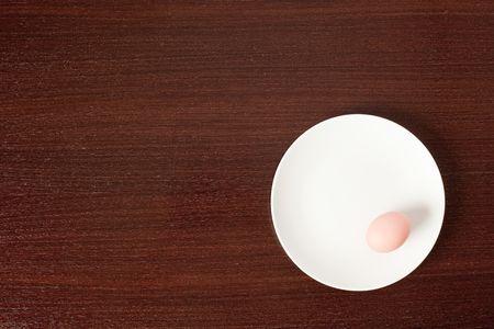 photo shot of egg on plate の写真素材