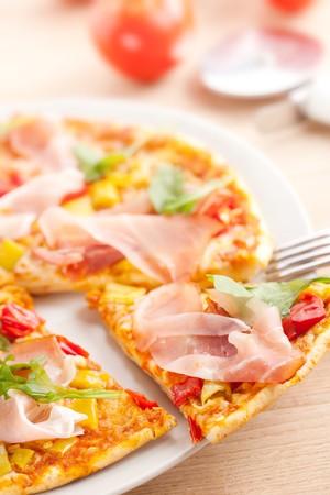 photo shot of pizza on plateの写真素材