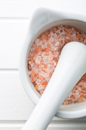 top view of himalayan salt in mortarの写真素材