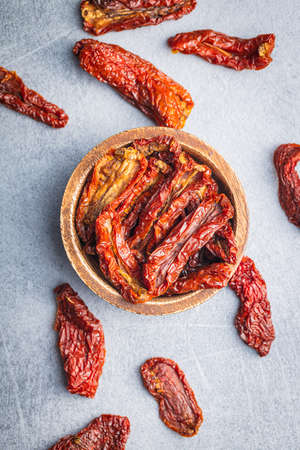 Sun dried tomatoes in bowl. Top view.の写真素材