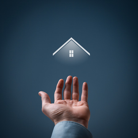 Real estate agent offer house