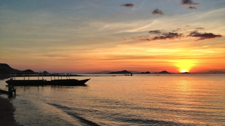 Sunset at Pede Beach Labuan Bajo - East Nusa Tenggara - Indonesiaの素材