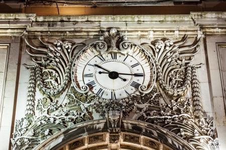 Big clock of rue Augusta arch at night  Lisboa, Portugalの写真素材