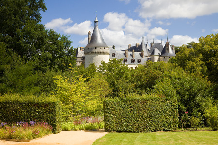 Chaumont Chateau towers behind an amazing garden. Franceのeditorial素材