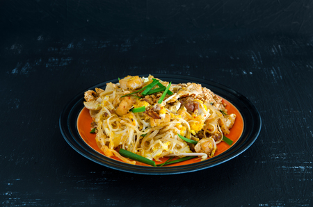 Pad Thai Noodle, Thai Style Stir-Fried Noodle With Fried Tofu, Pork, And Crispy Pork.の写真素材