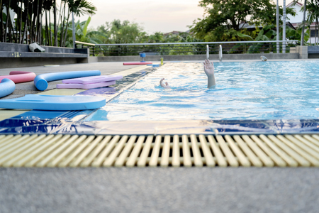 Drowning children who are seeking help, Not a parent taking care of swimming until an accident.