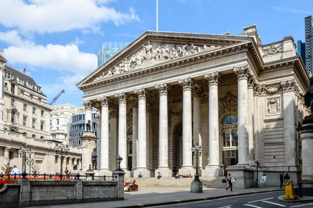 LONDON, UK - AUGUST 21, 2015:  Royal Exchange building in the city of Londonのeditorial素材