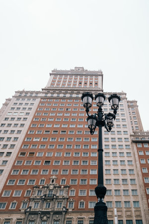 Madrid, Spain - November 20, 2016: Spain Building is one of the city's most iconic buildings, built in the neo-baroque style. It was purchased by Chinese real estate company Dalian Wanda.のeditorial素材